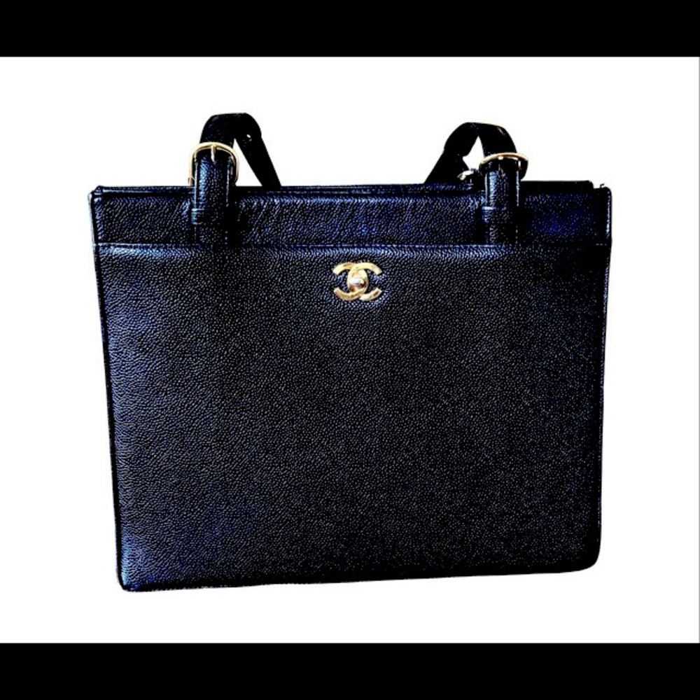 Vintage Chanel caviar leather cerf tote